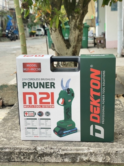 Máy Cắt Cành Dùng Pin Dekton M21-MCC30